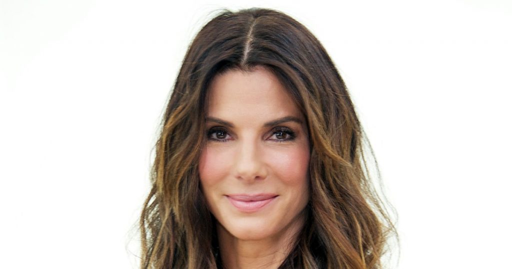 sandra-bullock-zoom-66152dd1-07d4-4374-a7ae-45b952237bf6